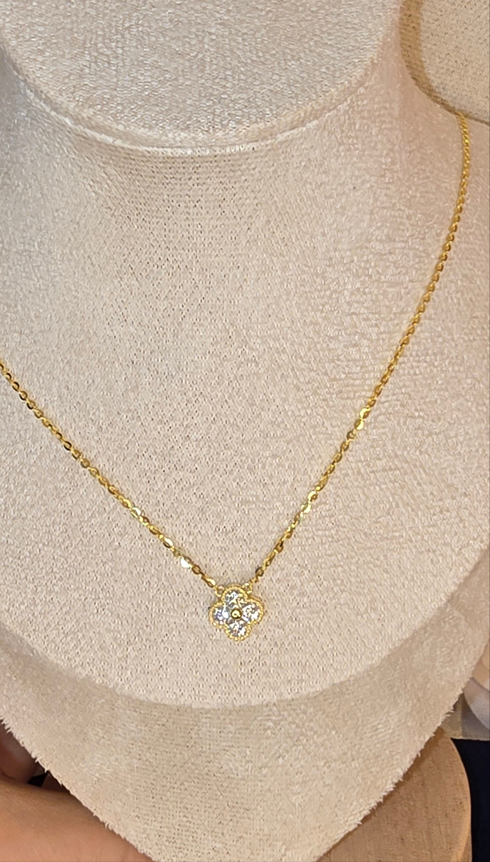 fyrklöverdesign halsband