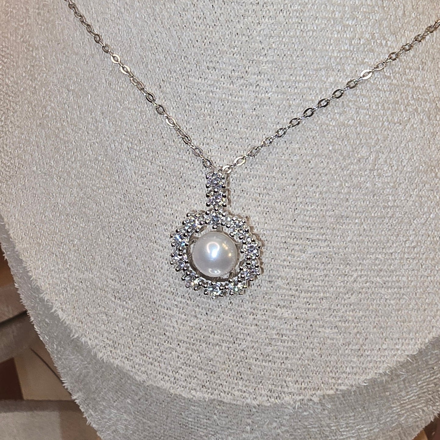 Pärlhalsband