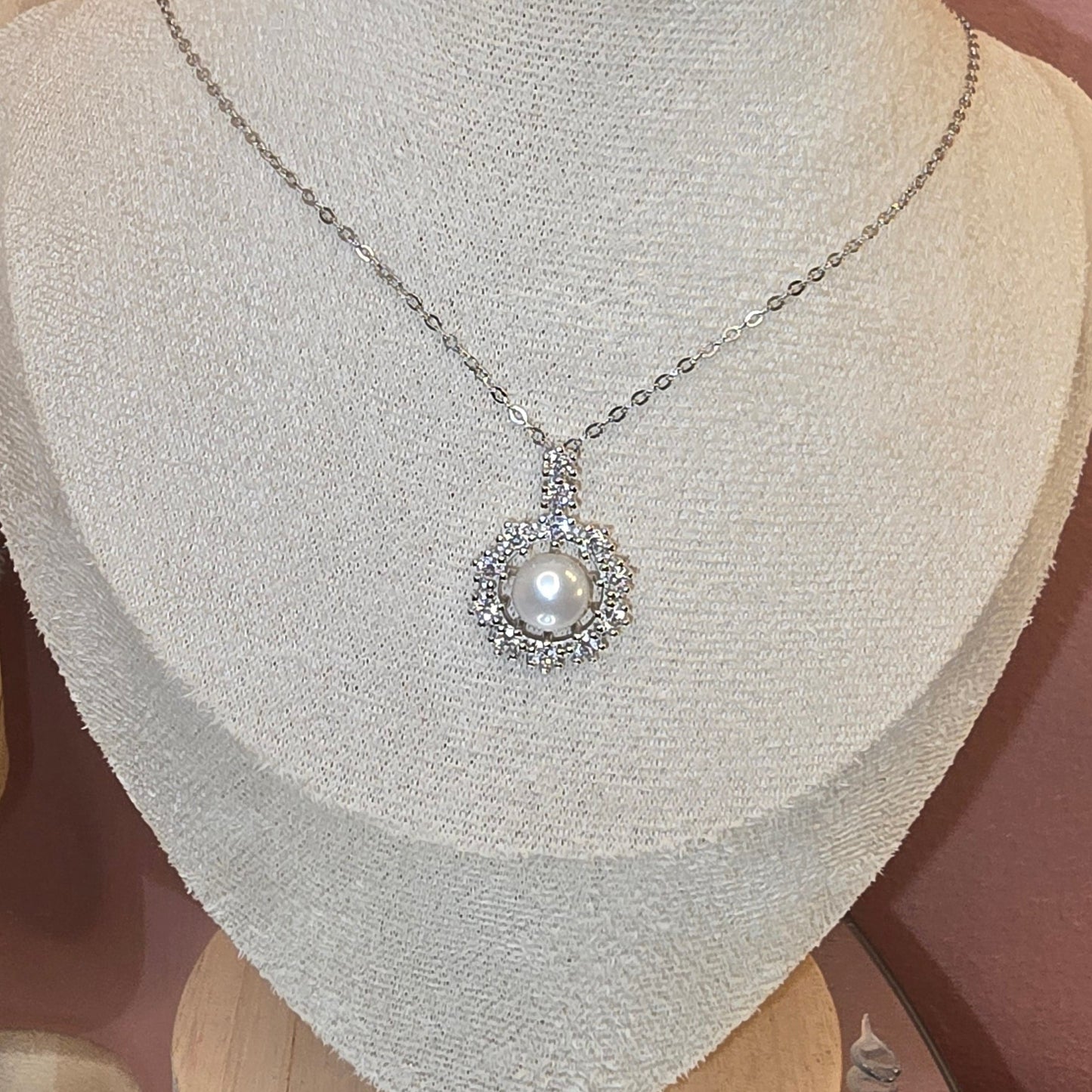 Pärlhalsband