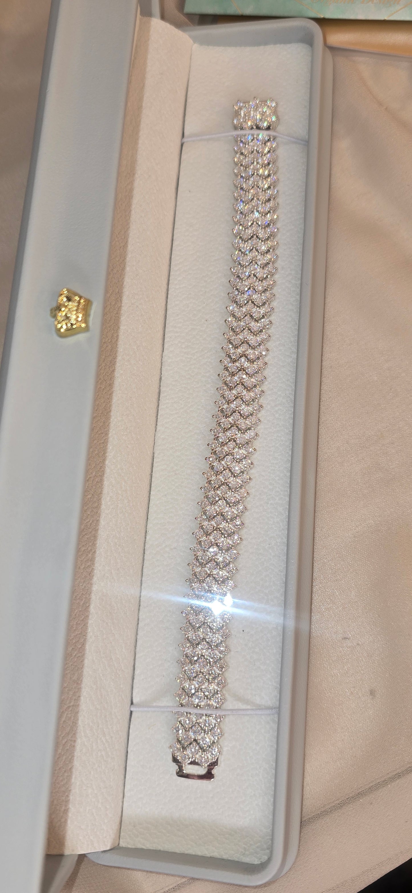 Master Piece Armband