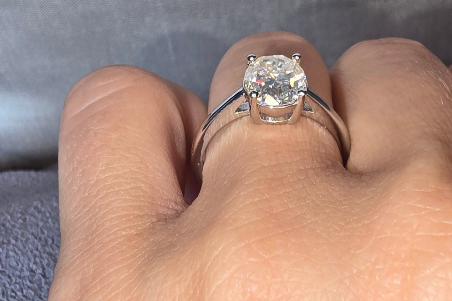 Oval 2 carat