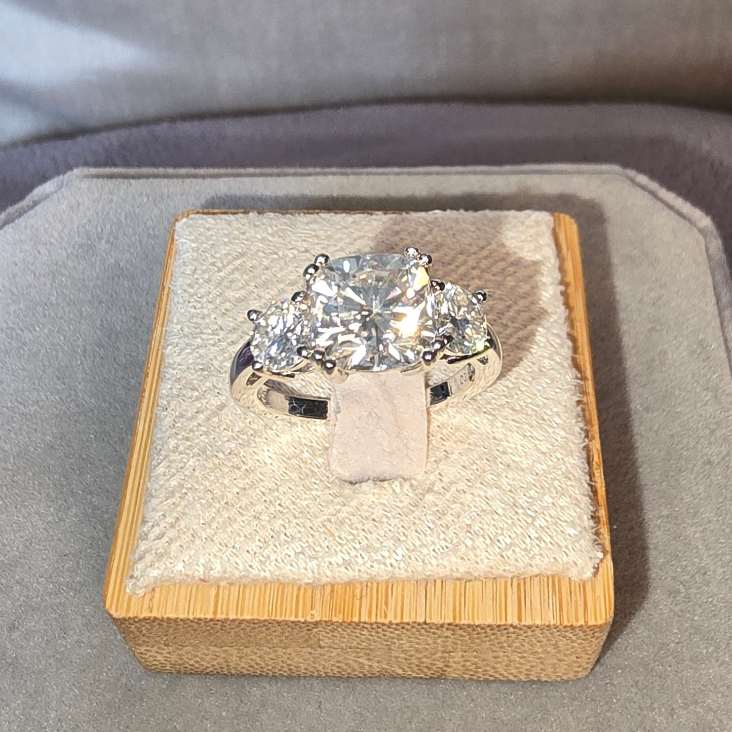 Cushion cut