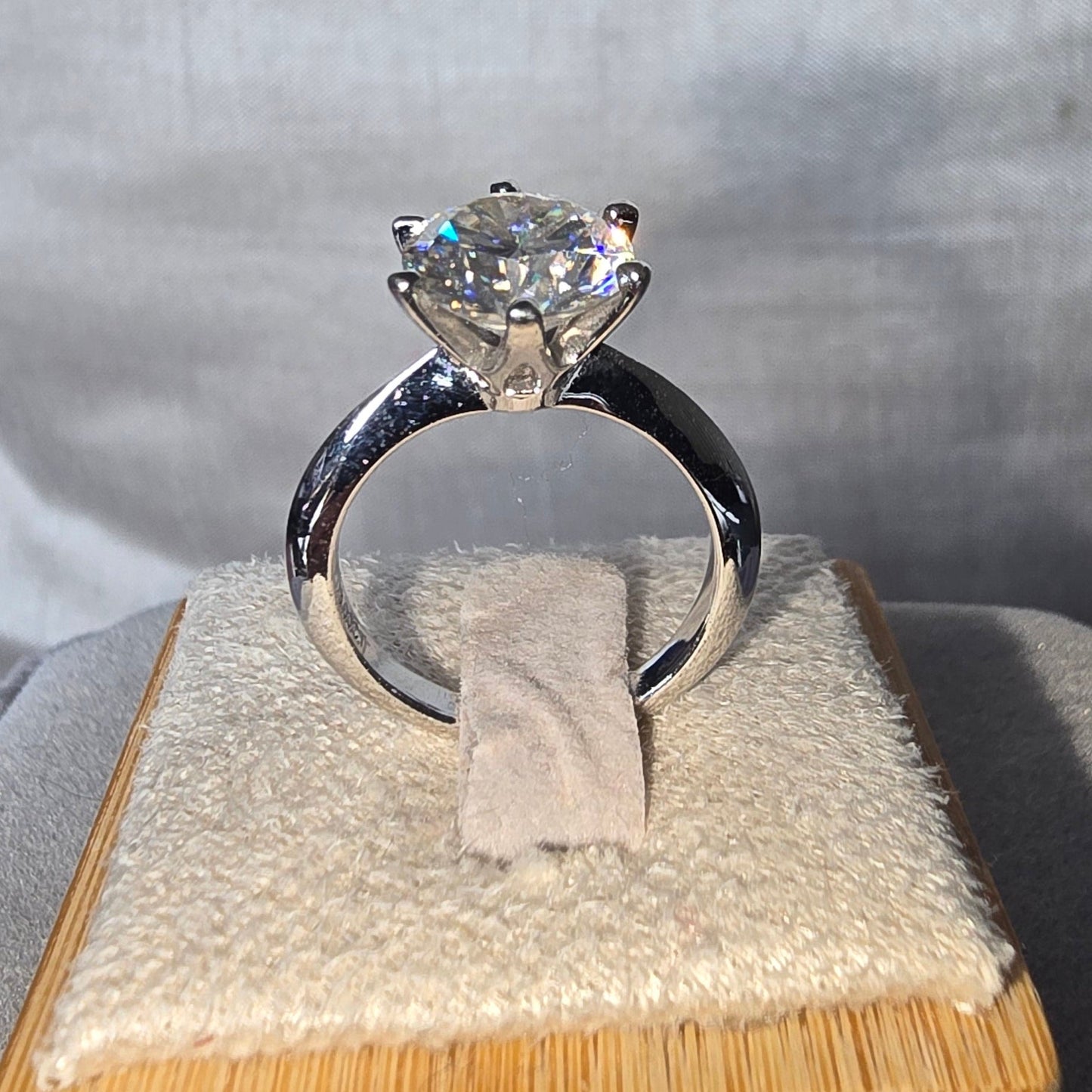 Solitaire 3 carat