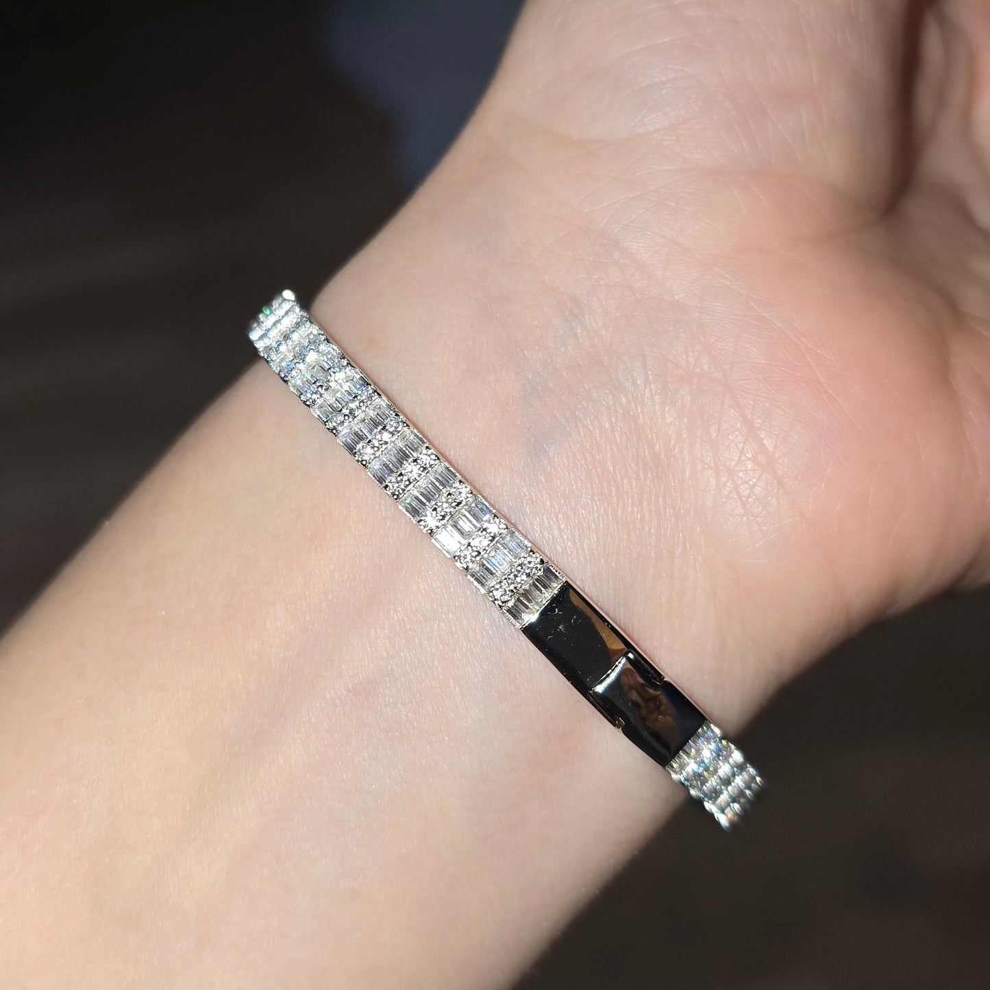 Aurora Moissanite Cuff