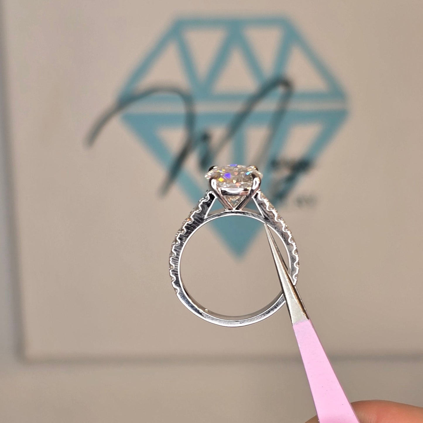 Royal 3 carat ring