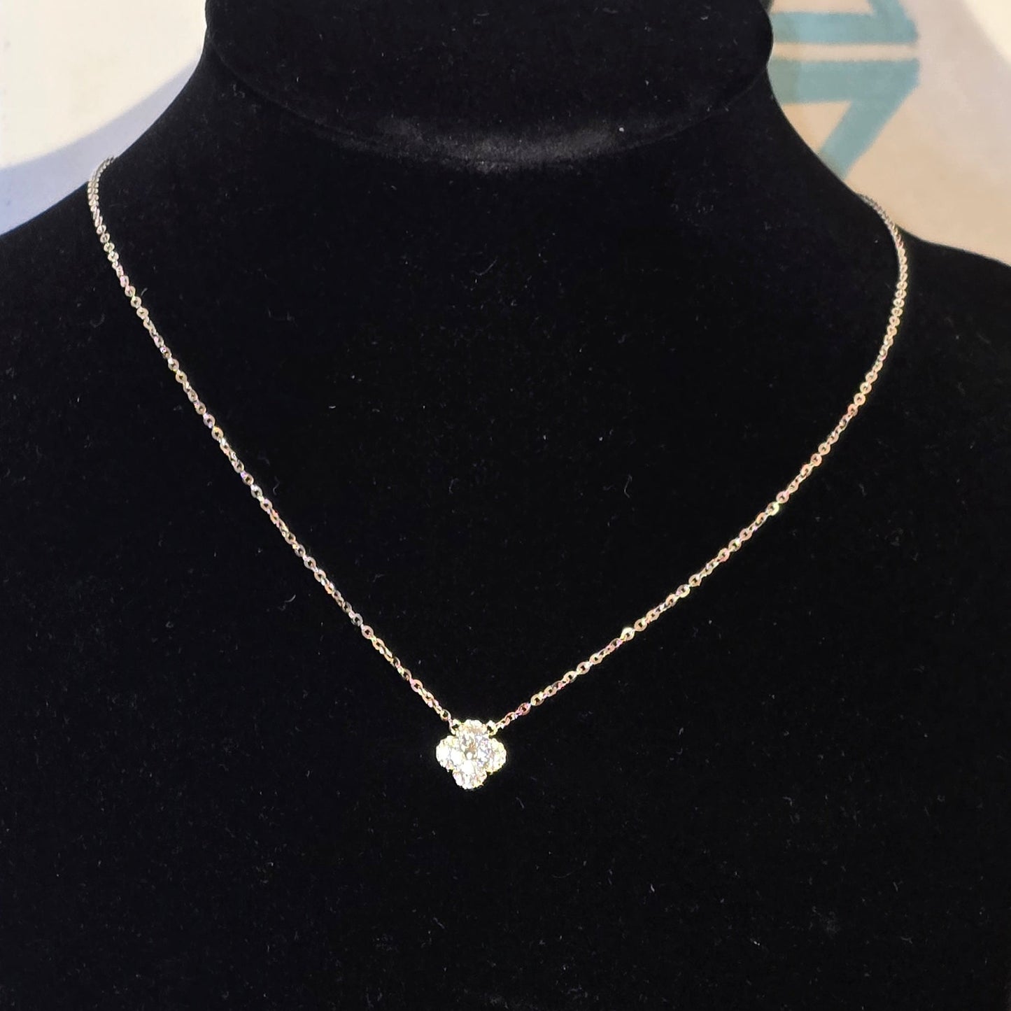 fyrklöverdesign halsband