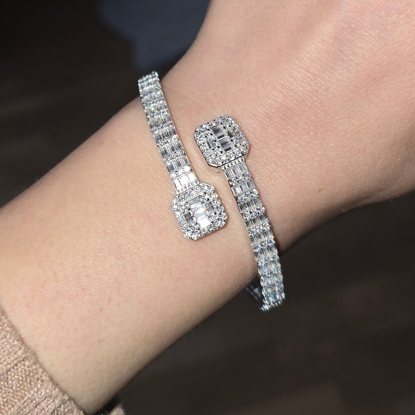 Aurora Moissanite Cuff