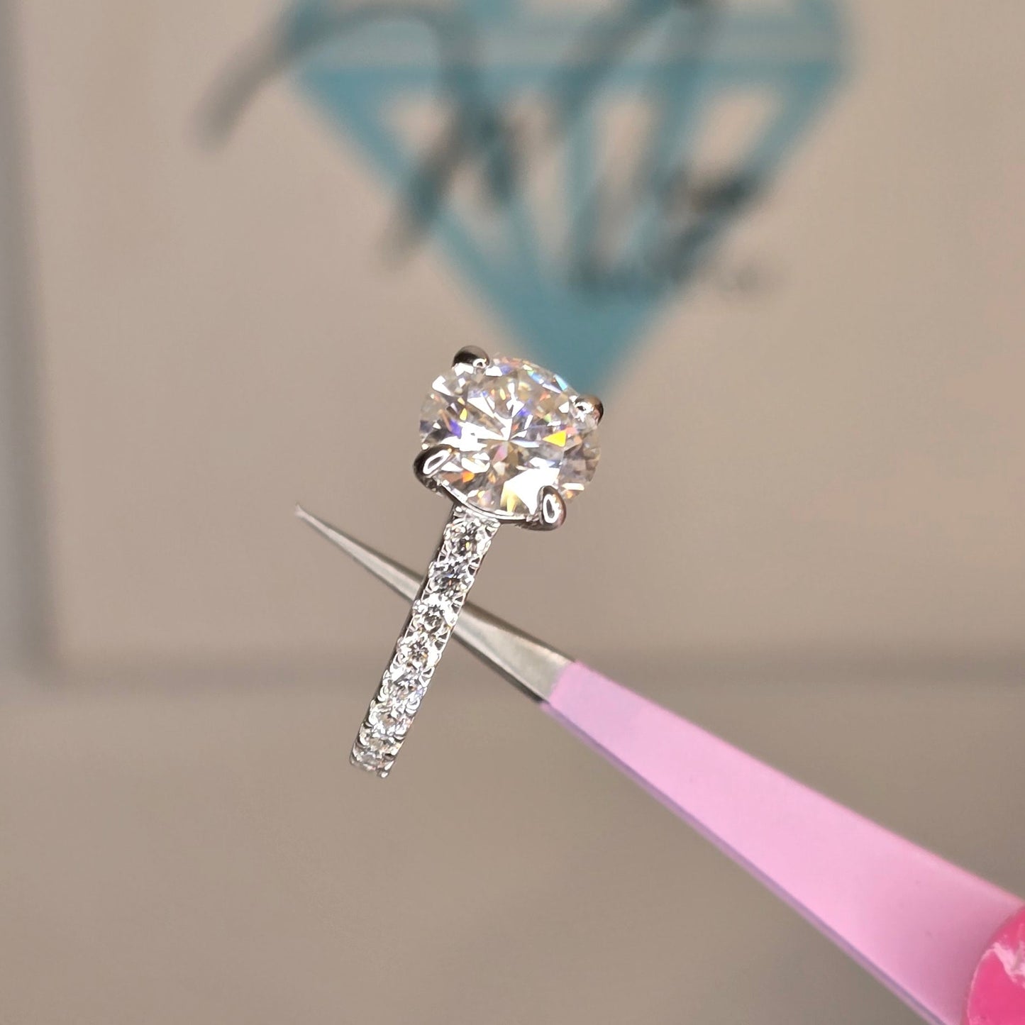 Royal 3 carat ring