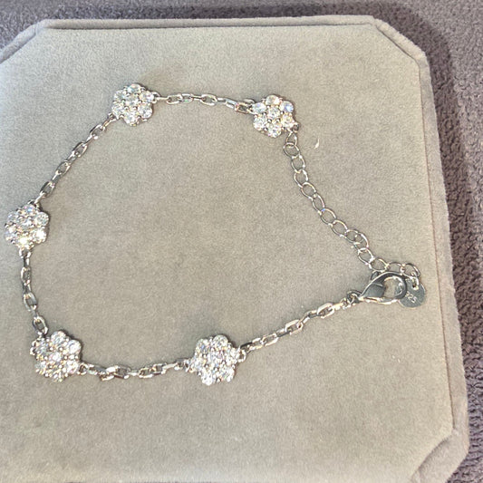 Blomma armband