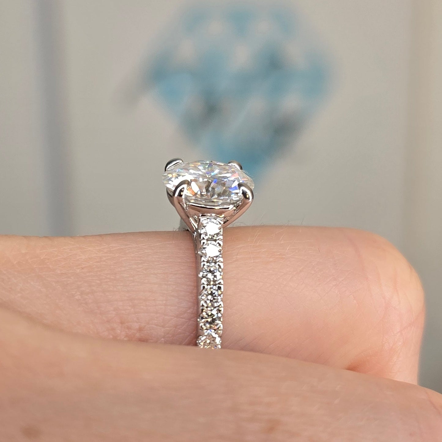 Royal 3 carat ring