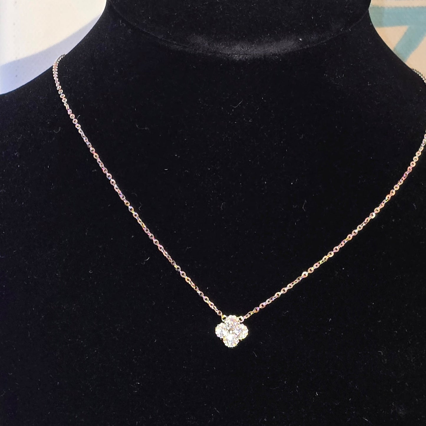 fyrklöverdesign halsband