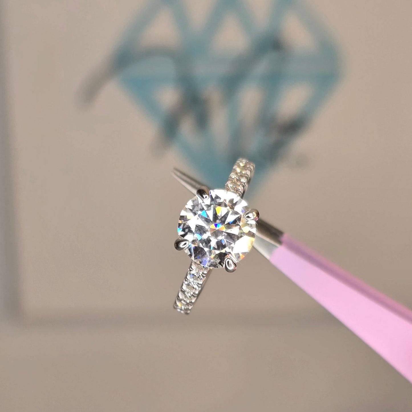 Royal 3 carat ring