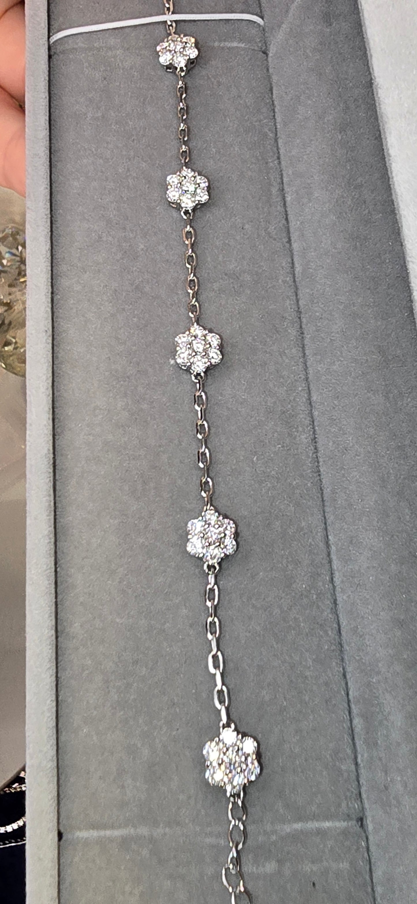Blomma armband